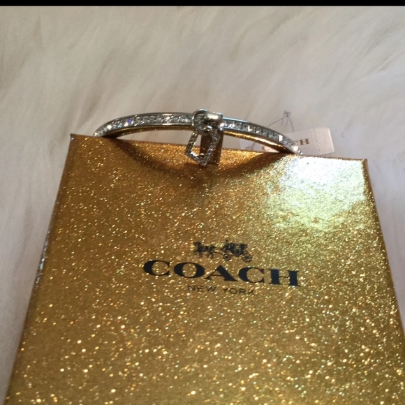 BRAND NEW Coach Braclet perfect for gift giving! - Picture 3 of 3